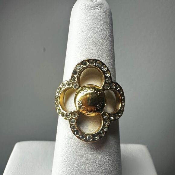 Authentic Louis Vuitton Berg Flower Power Ring with dust bag! - Picture 9 of 14